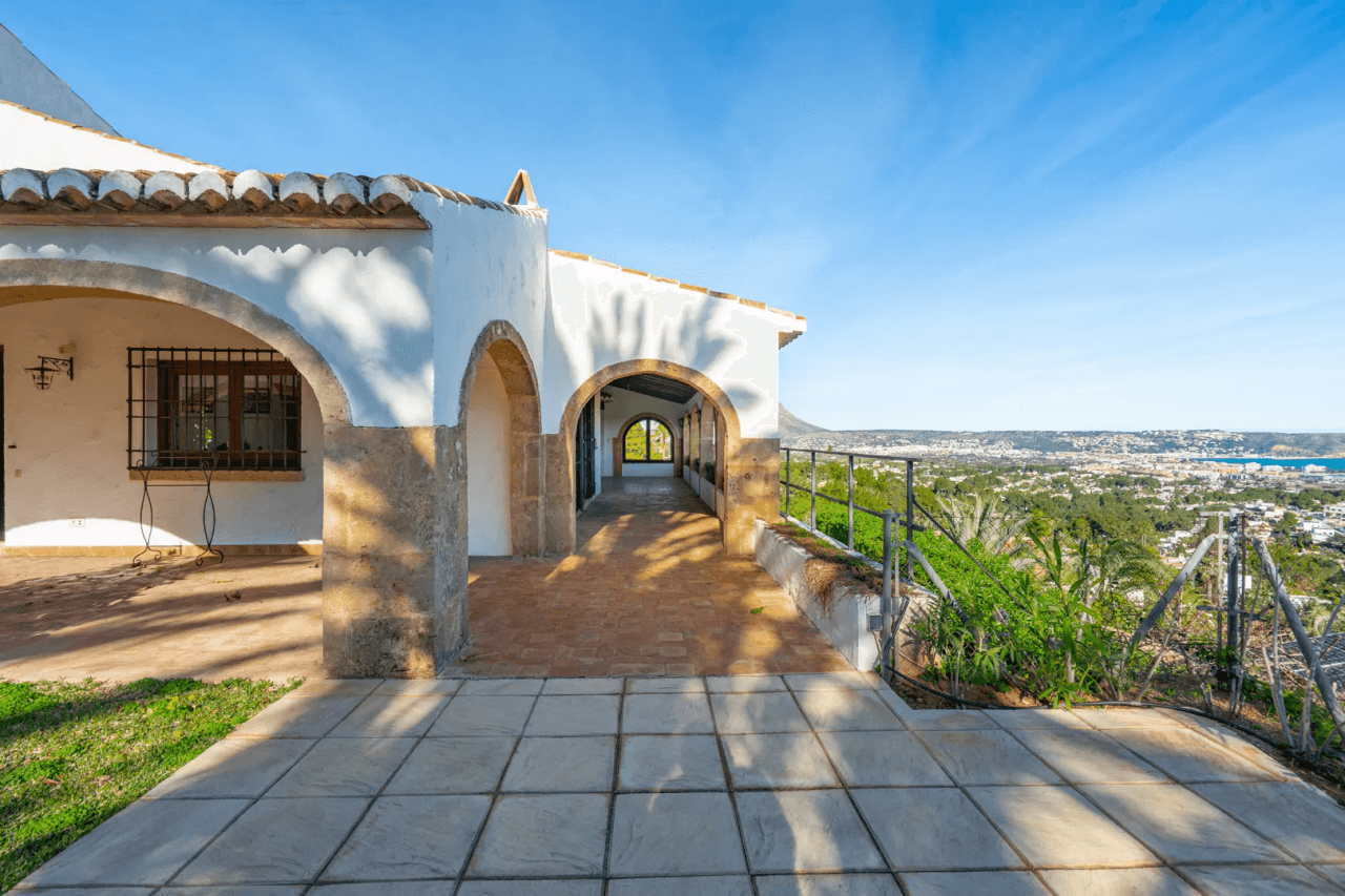 C4XY4625JAV Traditional villa with panoramic sea views for sale in Tosalet, Jávea