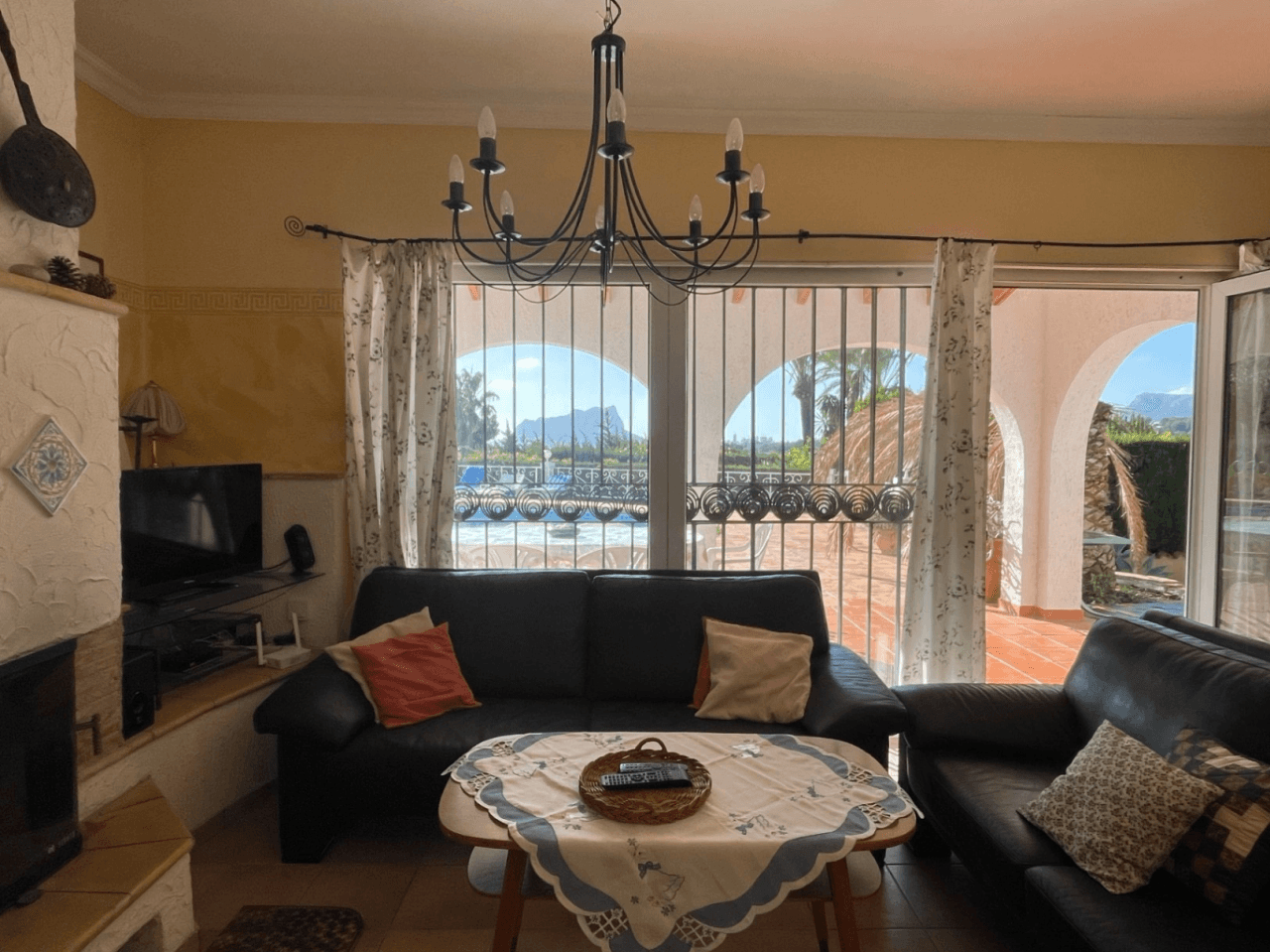 Villa de una sola planta en venta con magníficas vistas al mar, cerca de servicios en San Jaime, Benissa