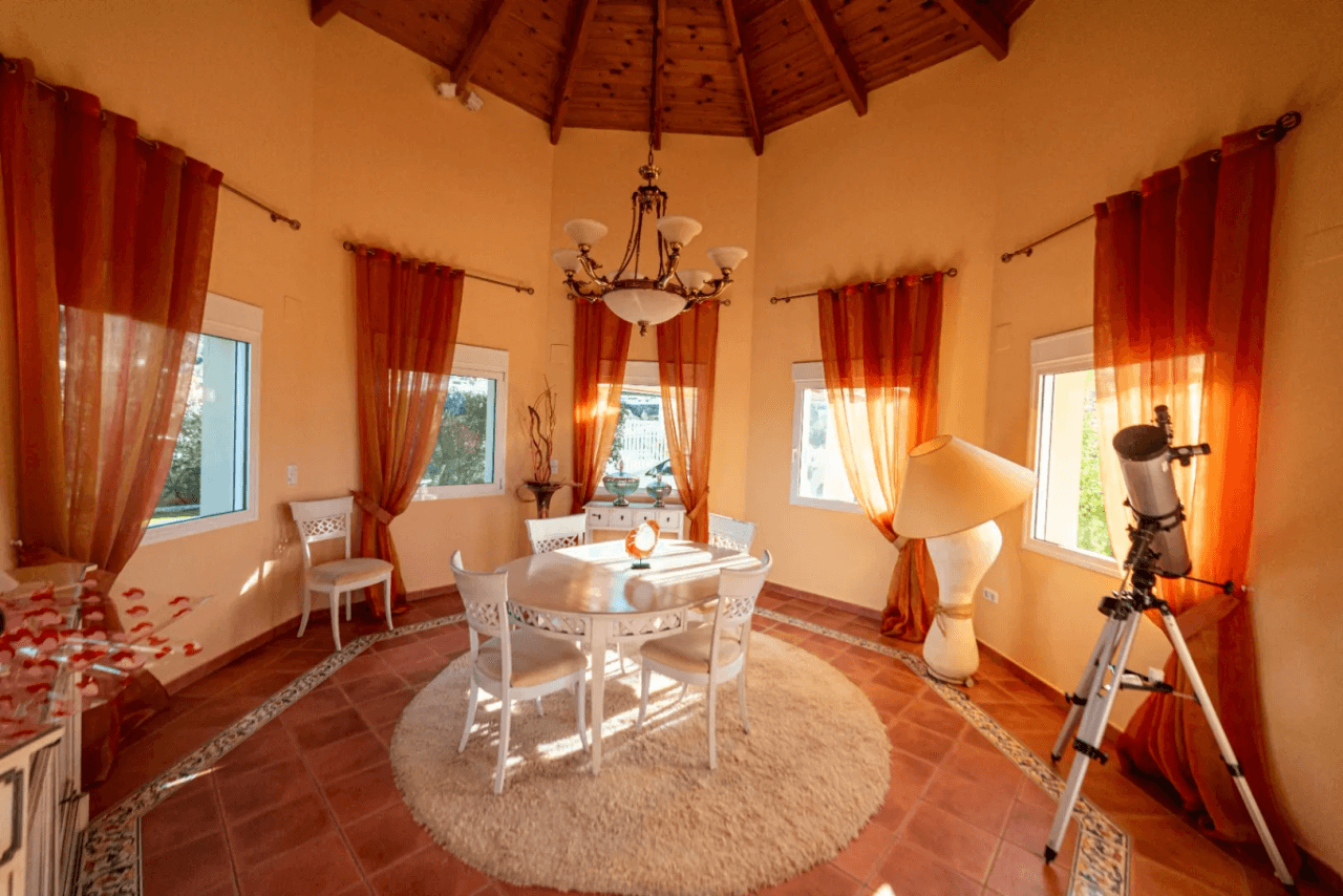 Villa de lujo con vista al mar en Denia