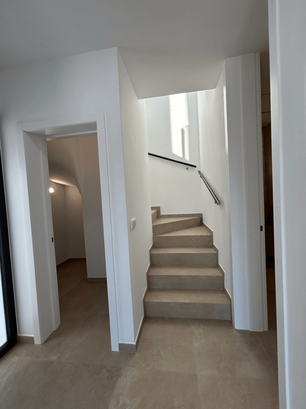 Villa de nueva construcción lista para habitar con vistas al mar en venta en La Fustera, Benissa