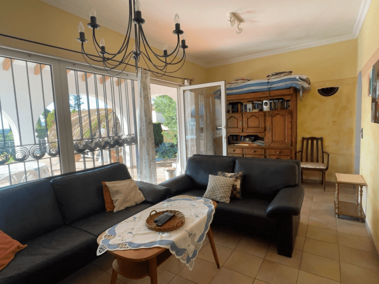 Villa de una sola planta en venta con magníficas vistas al mar, cerca de servicios en San Jaime, Benissa