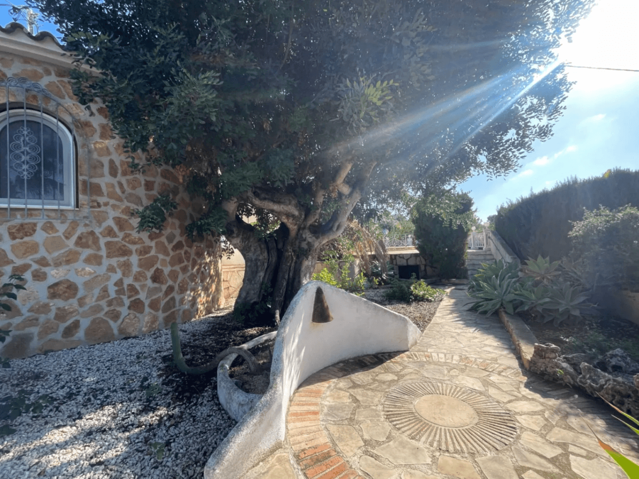 Villa de una sola planta en venta con magníficas vistas al mar, cerca de servicios en San Jaime, Benissa