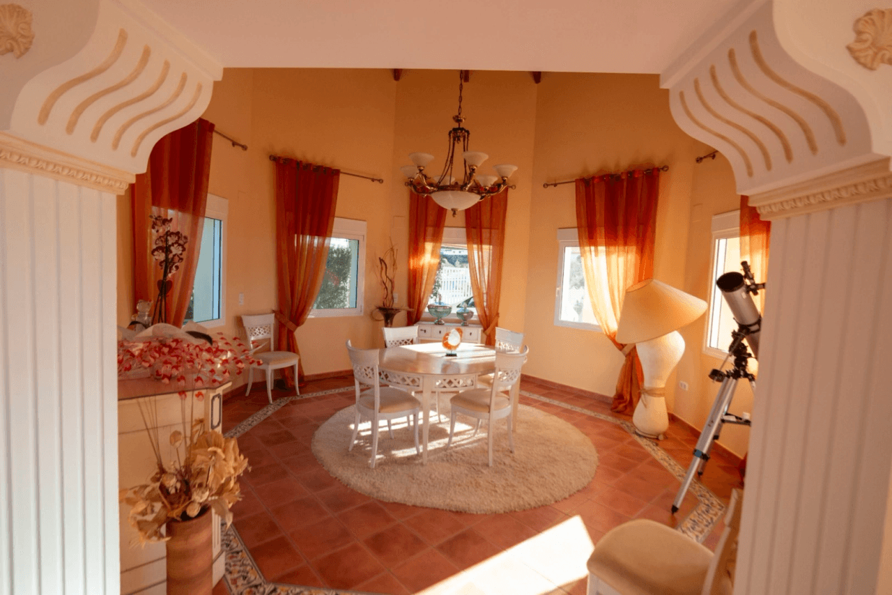 Villa de lujo con vista al mar en Denia