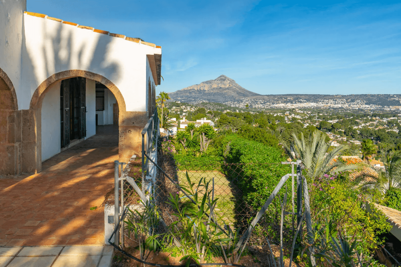 C4XY4625JAV Traditional villa with panoramic sea views for sale in Tosalet, Jávea