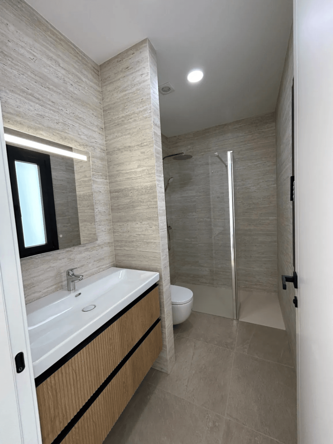 Villa de nueva construcción lista para habitar con vistas al mar en venta en La Fustera, Benissa