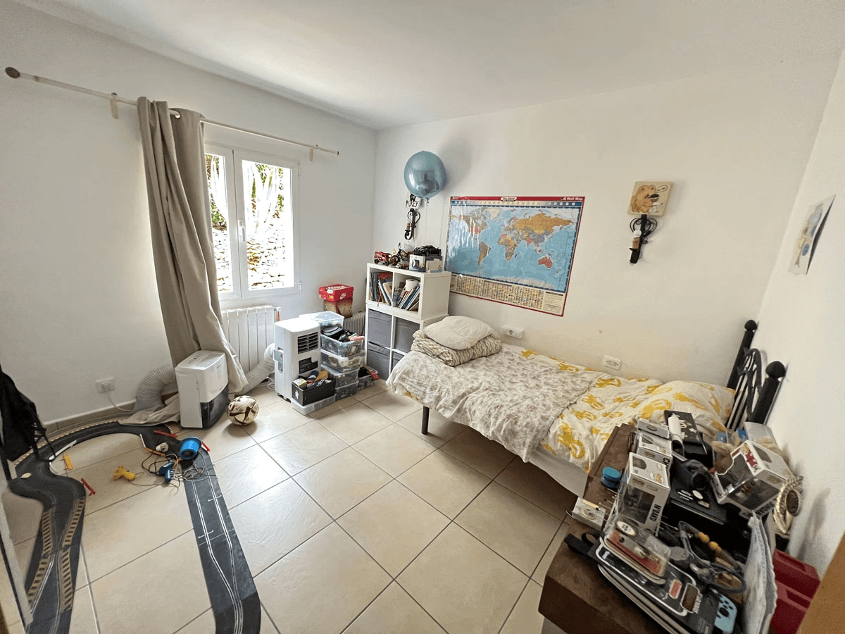 Villa near the beach with sea views in javea