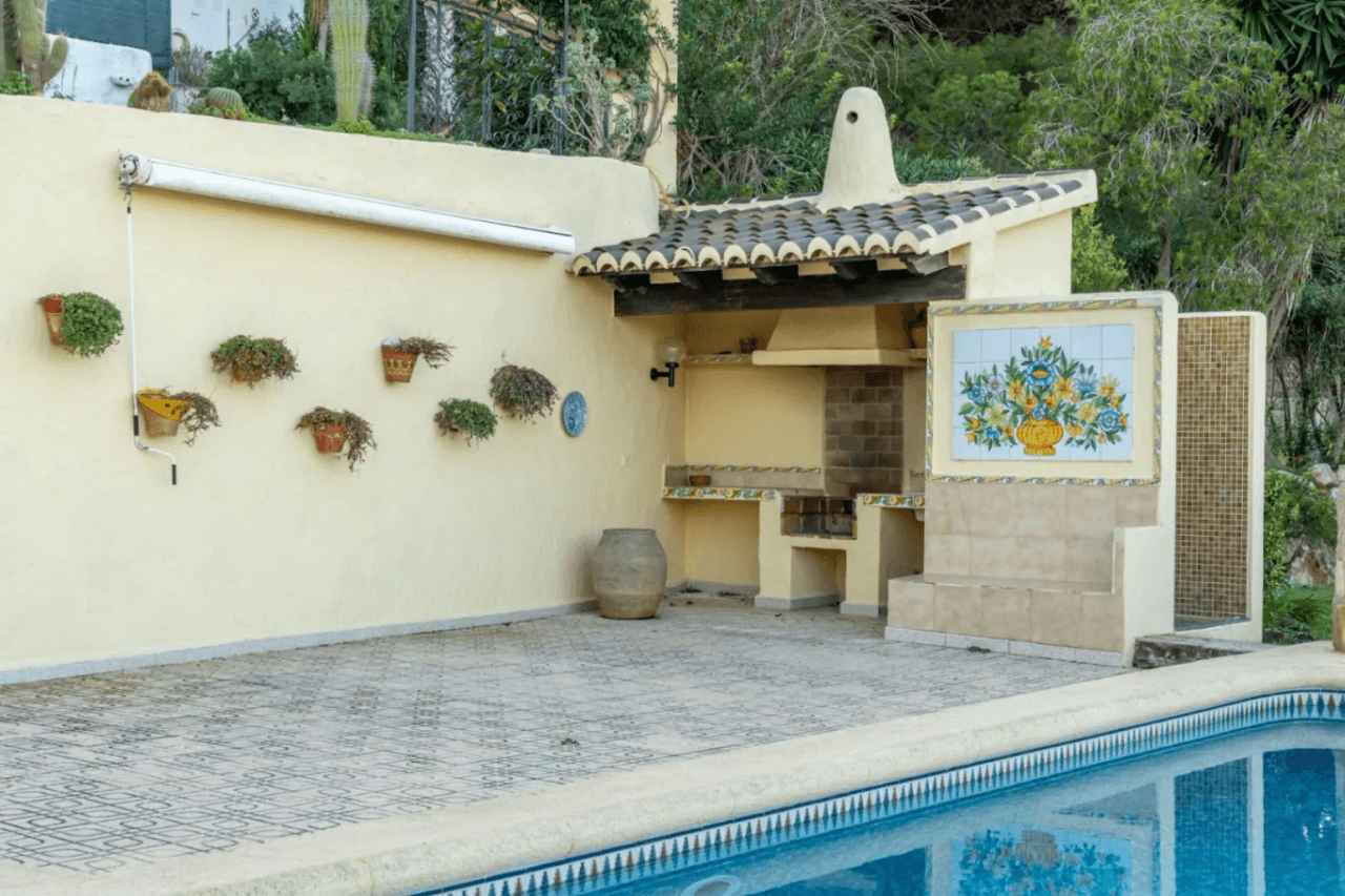 Villa for sale with stunning sea views