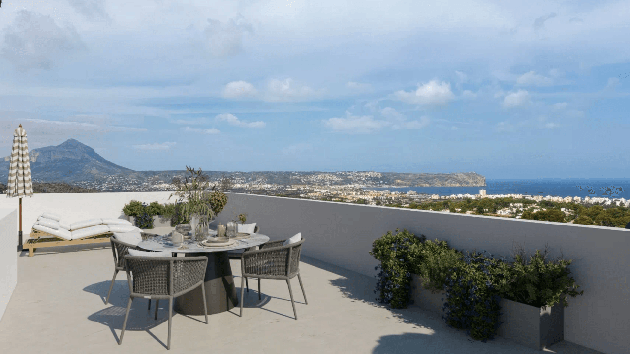 Exclusive villa with sea views in the sought-after Tosalet urbanization in Jávea.