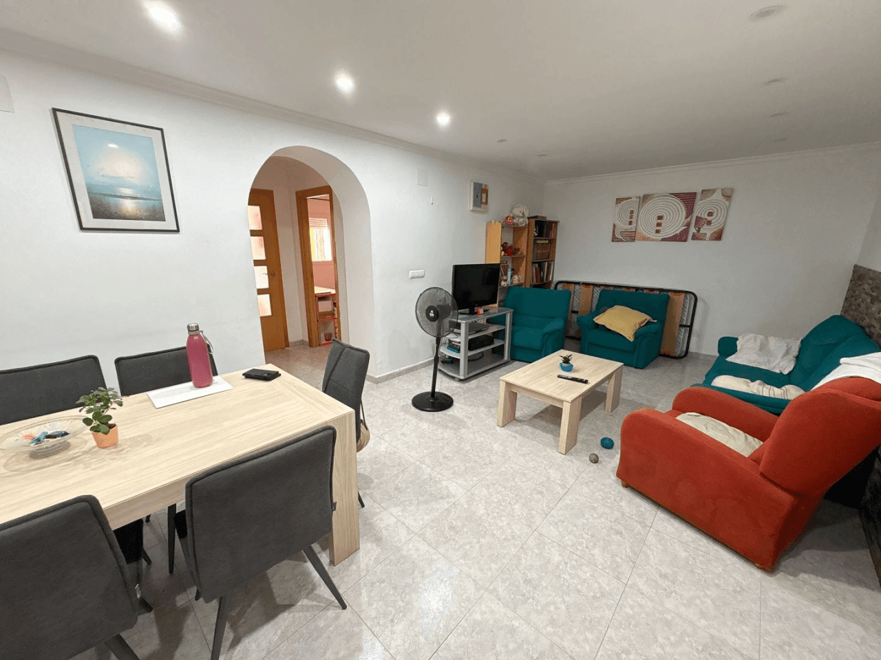 Auténtica casa de planta baja en Baix la Mar: junto al puerto y el corazón gastronómico de Dénia.