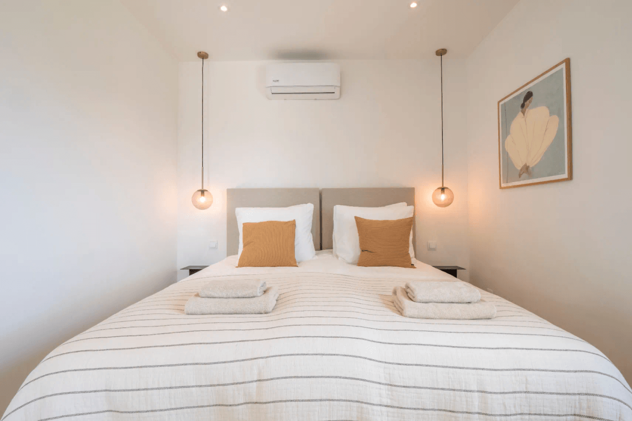 Recently renovated villa with stunning panoramic views of Jávea.