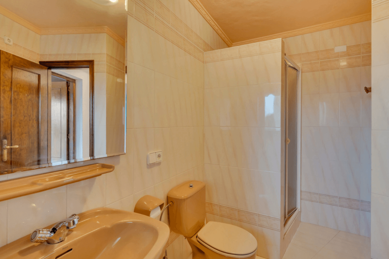 Villa for sale with stunning sea views