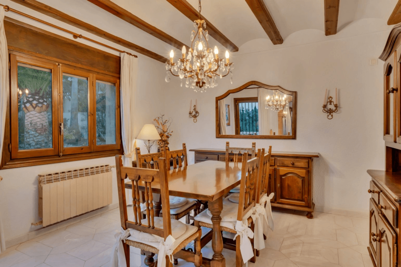 Villa for sale with stunning sea views