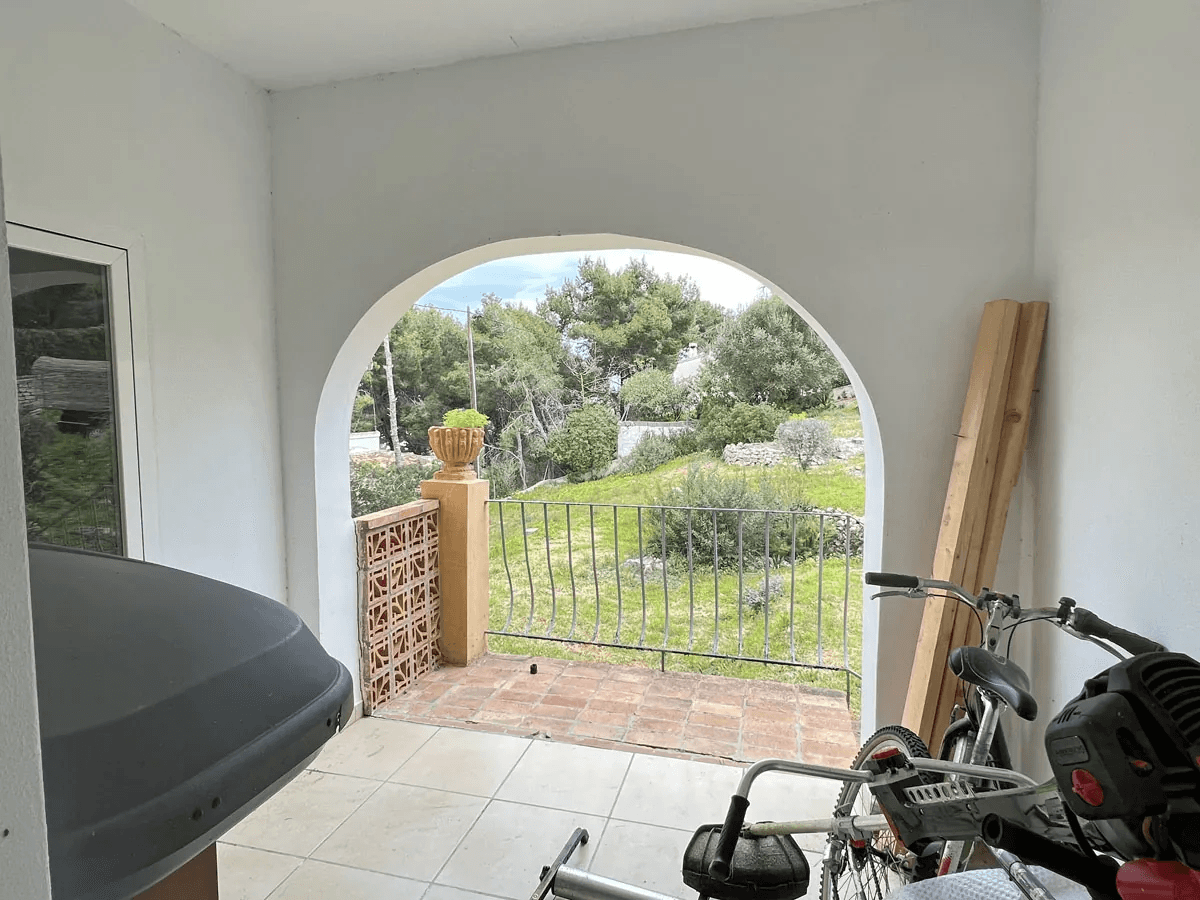 Villa near the beach with sea views in javea