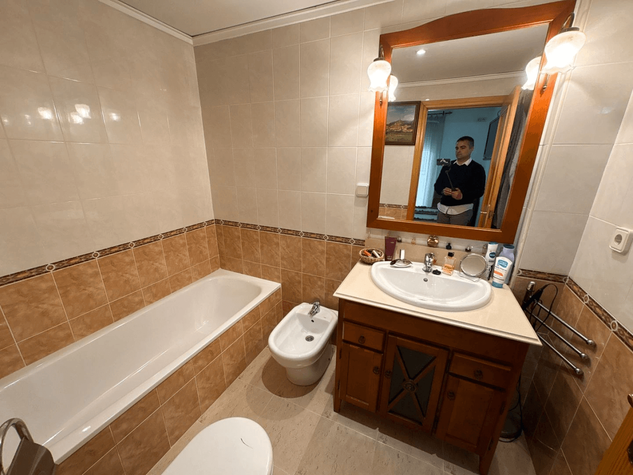 Impecable piso de 121m² con ascensor, garaje y trastero en Av. Miguel Hernández, Dénia.