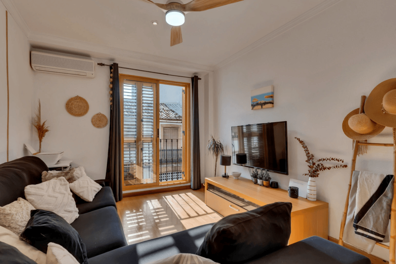 APARTAMENTO UBICADO EN EL CASCO ANTIGUO DE JÁVEA