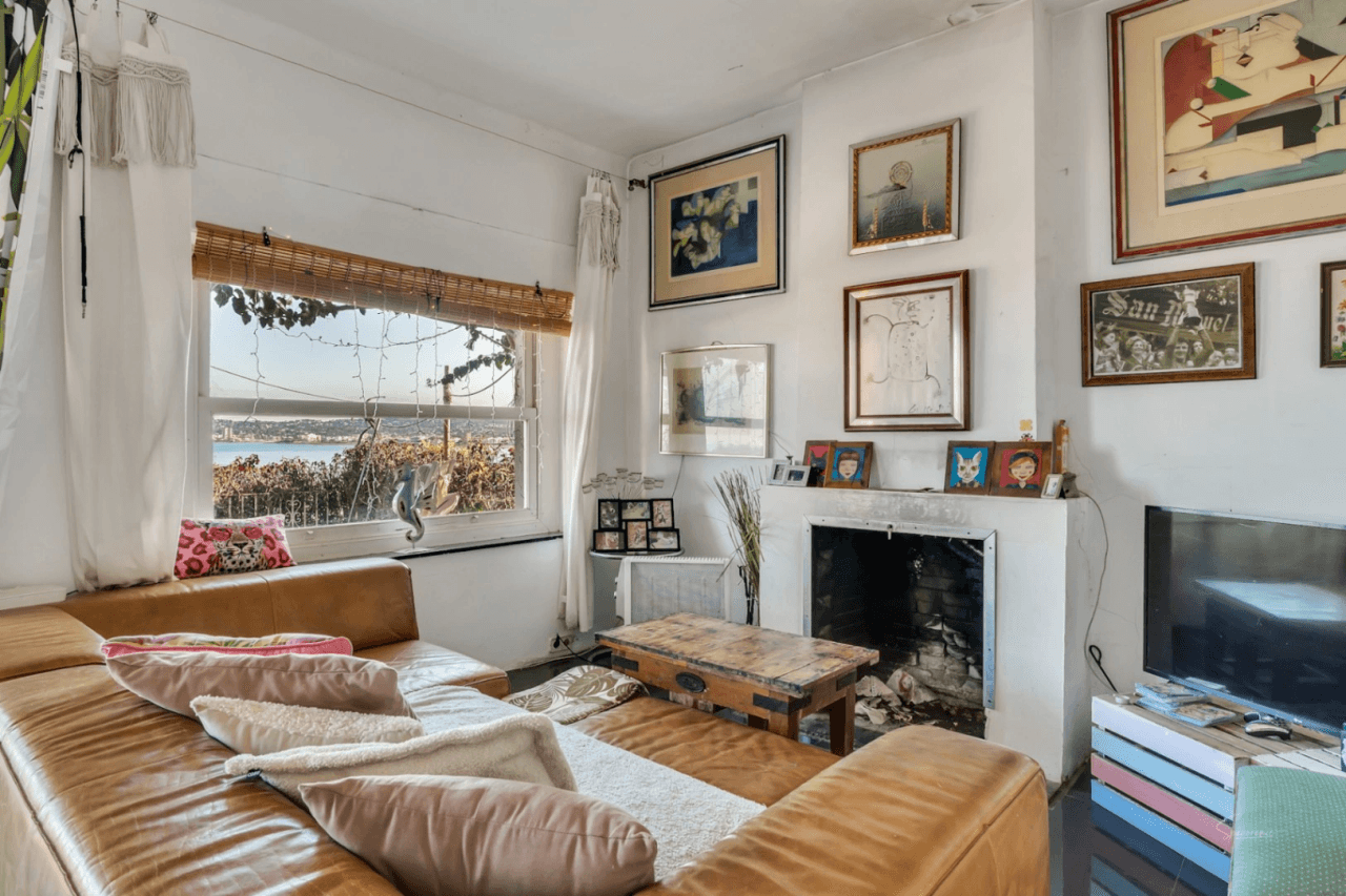 VILLA ON THE SEAFRONT IN THE PORT OF JAVEA
