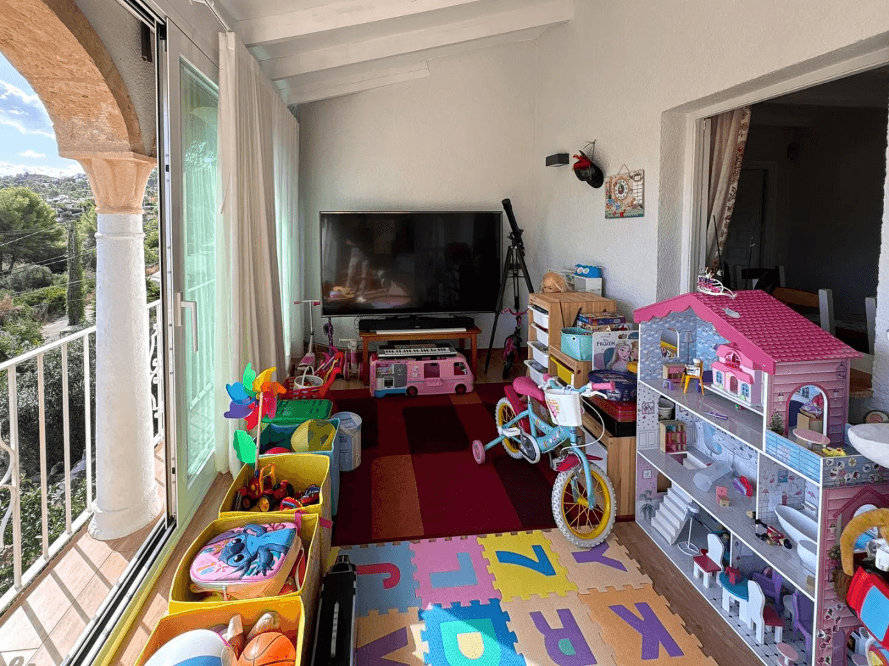 Large villa for sale in the Pinosol area, Jávea.