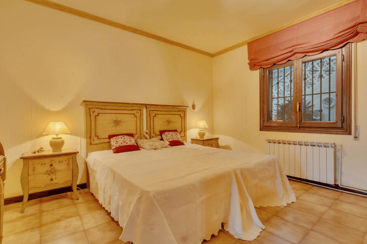 Villa for sale with stunning sea views