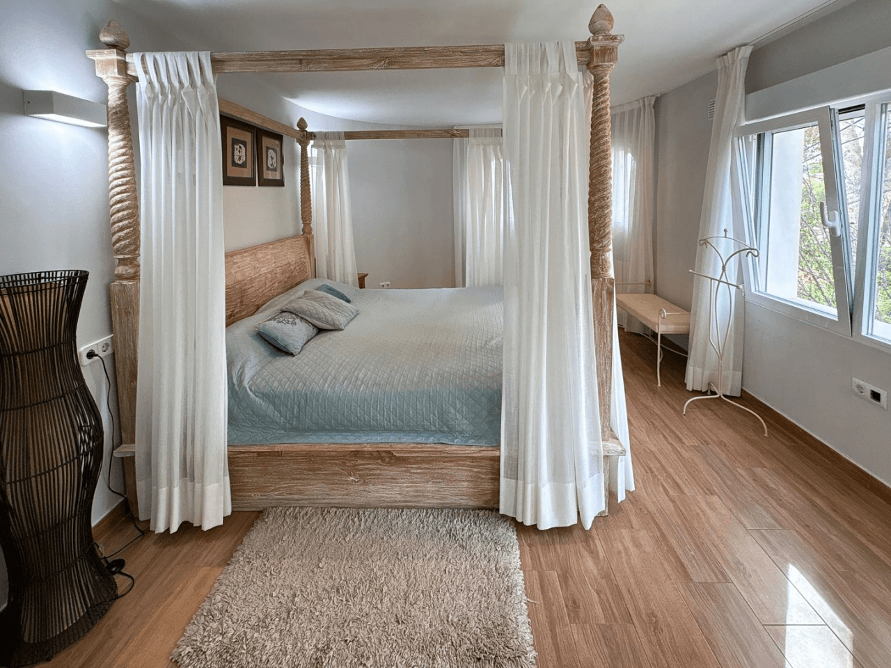 Large villa for sale in the Pinosol area, Jávea.