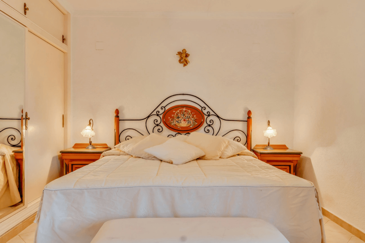 Villa for sale with stunning sea views