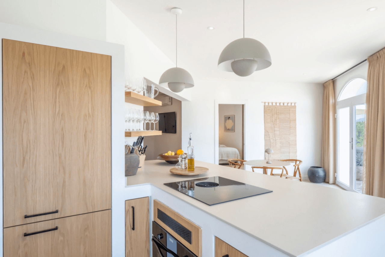 Recently renovated villa with stunning panoramic views of Jávea.