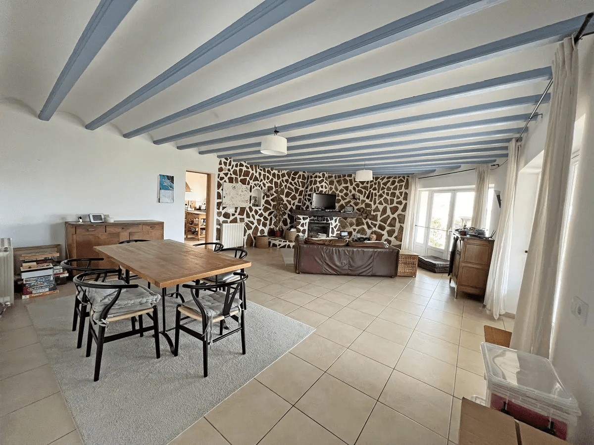 Villa near the beach with sea views in javea