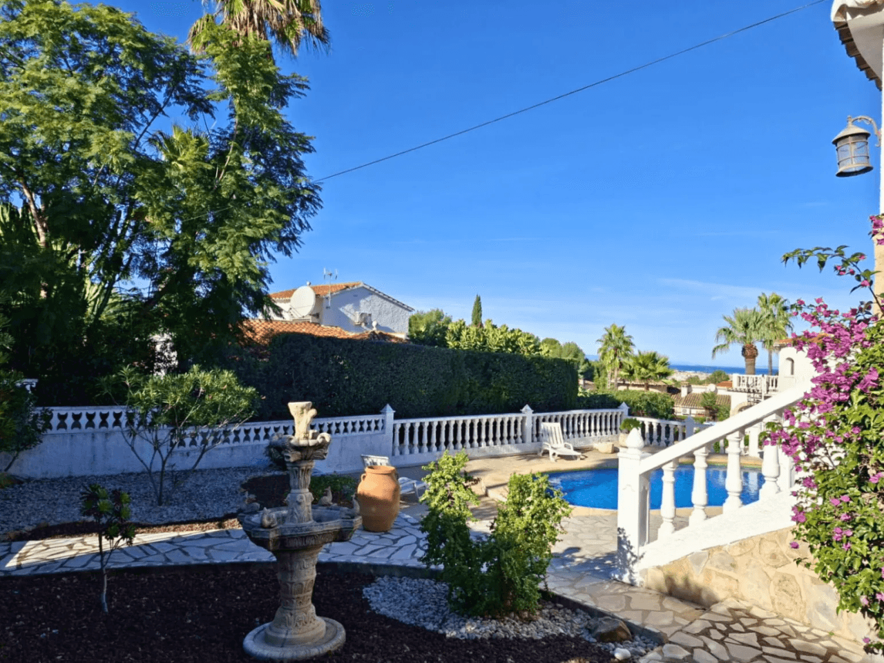 Chalet con vistas al mar y Montgó, Denia