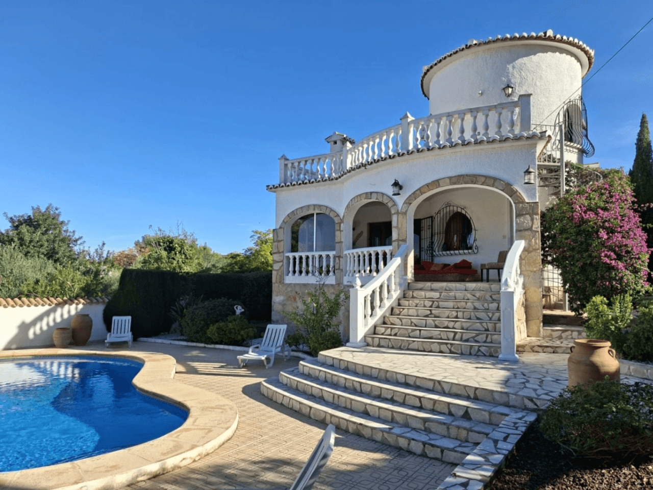 Chalet con vistas al mar y Montgó, Denia