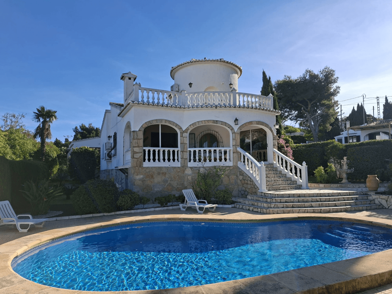 Chalet con vistas al mar y Montgó, Denia