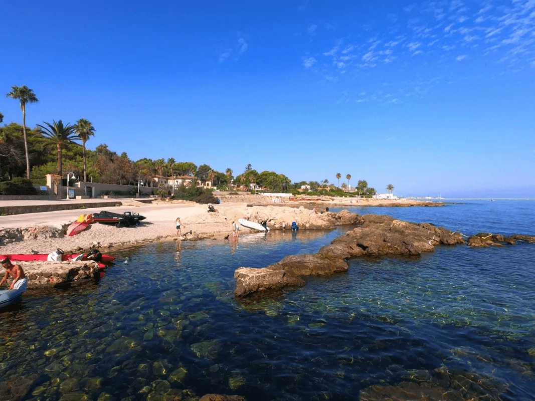 Vive el Mediterráneo en una exclusiva villa en Las Rotas, Dénia