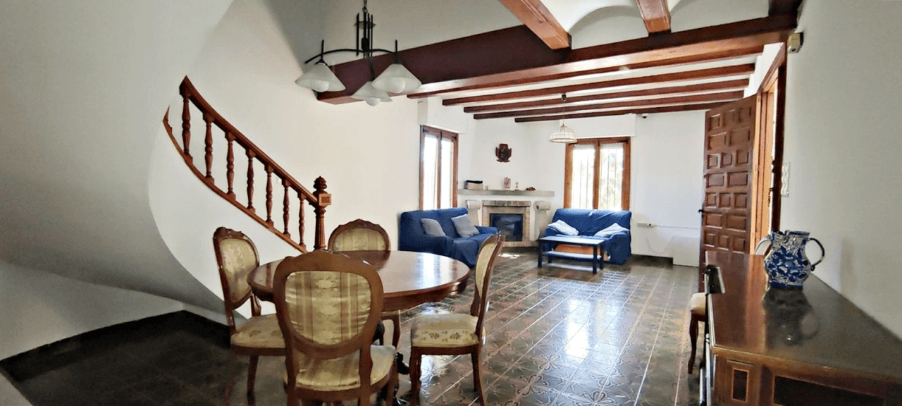 Vive el Mediterráneo en una exclusiva villa en Las Rotas, Dénia