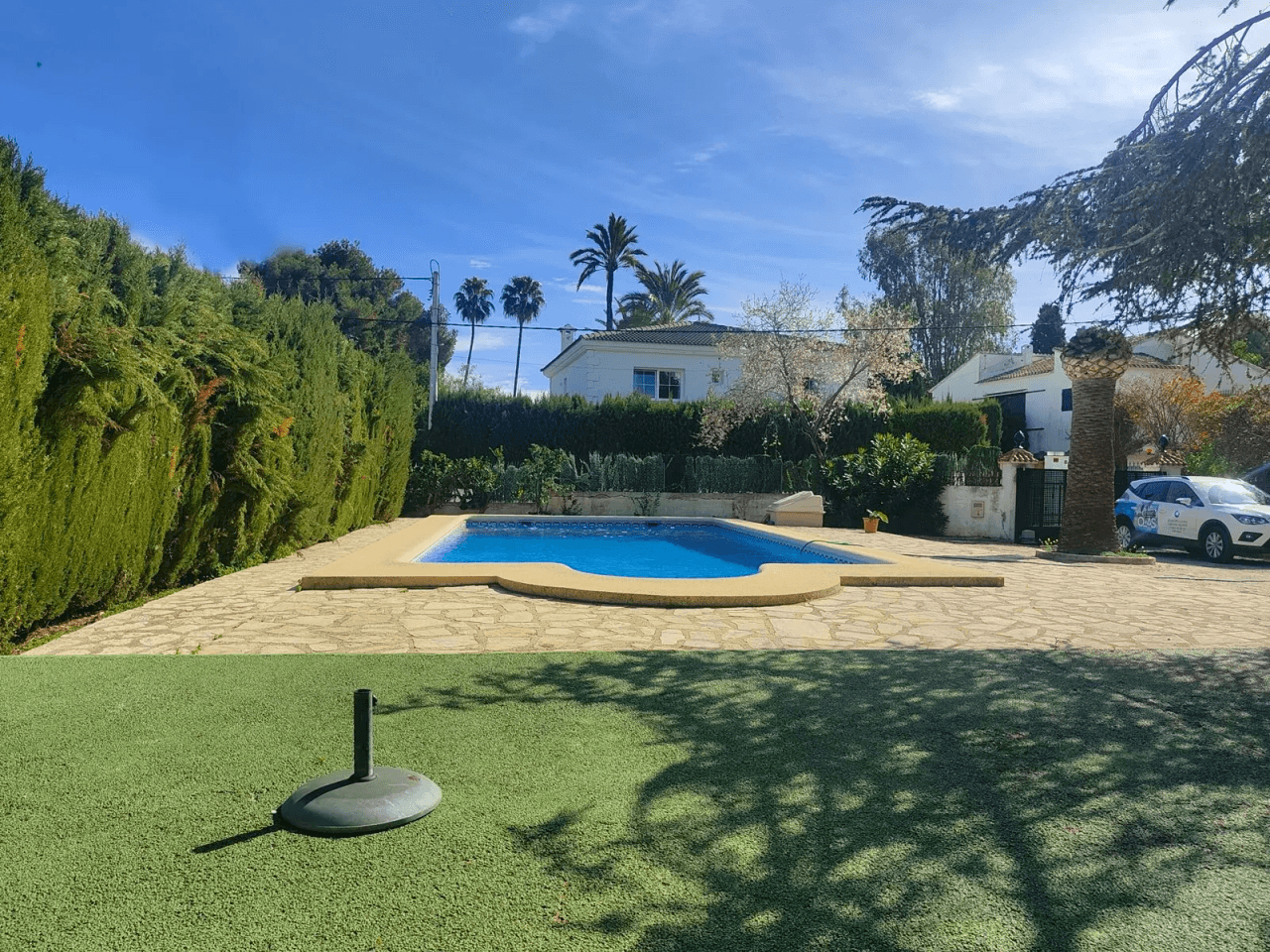 Vive el Mediterráneo en una exclusiva villa en Las Rotas, Dénia