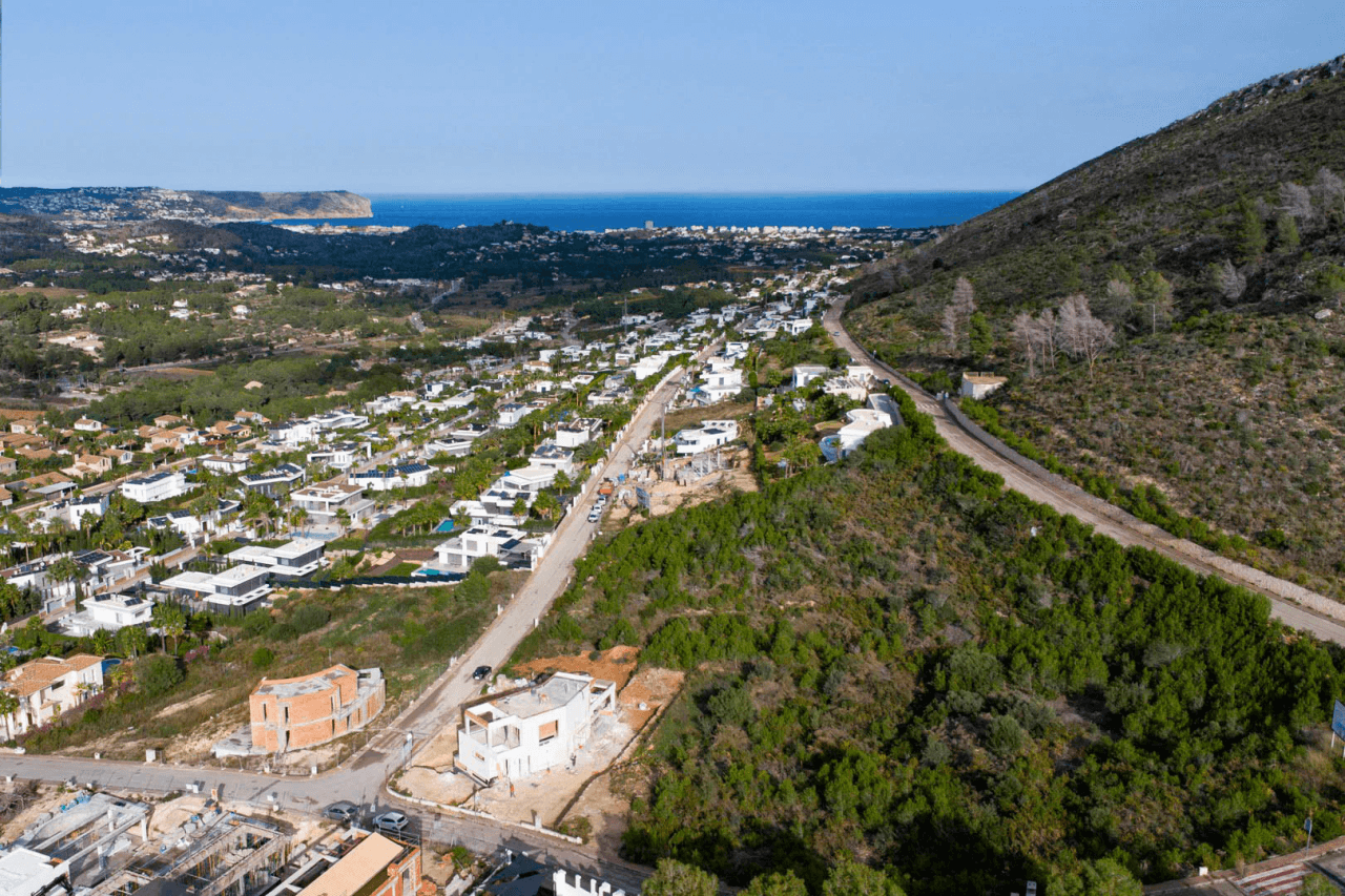 4603JAV Parcela con vistas al mar, libre de constructor, en venta en Jávea