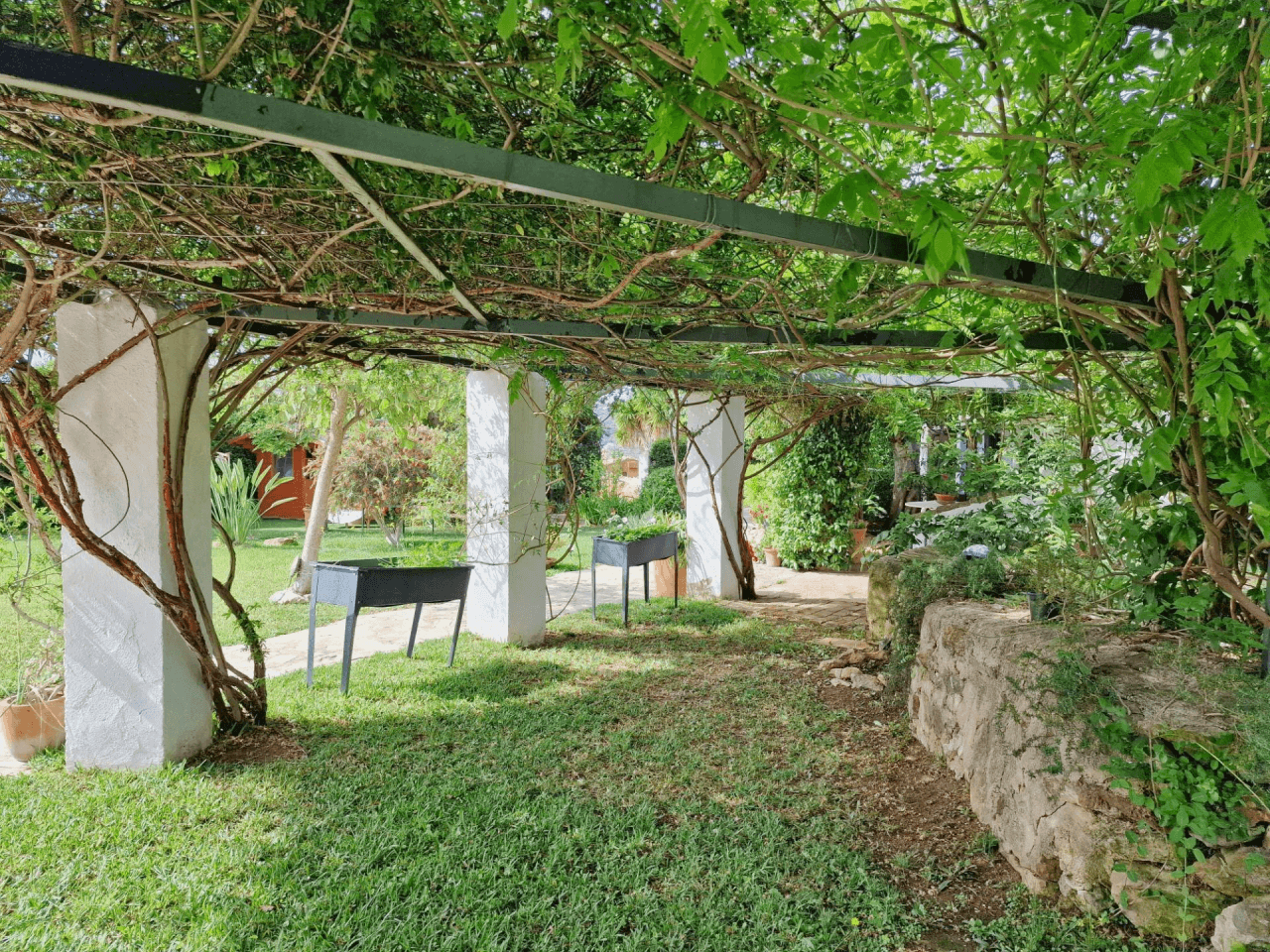 Landhuis in mediterrane stijl met zelfstandig appartement
