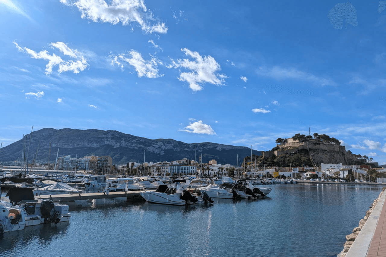 C4XY8328DEN Apartamento planta baja a la venta en Denia.