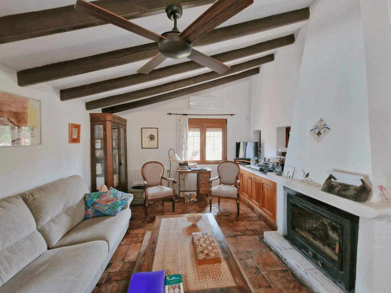 Landhuis in mediterrane stijl met zelfstandig appartement
