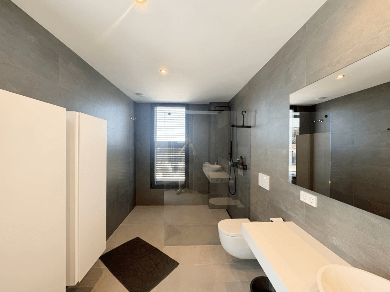 Chalet con vistas al Montgó, eficiencia energética A y piscina climatizada – Denia