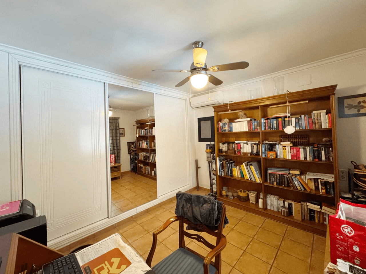 Villa de 3 dormitorios con muchas posibilidades y vistas al mar en Galeretes