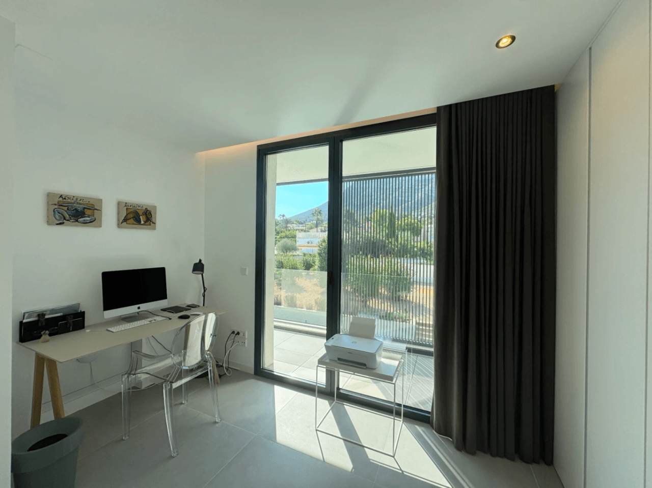 Chalet con vistas al Montgó, eficiencia energética A y piscina climatizada – Denia