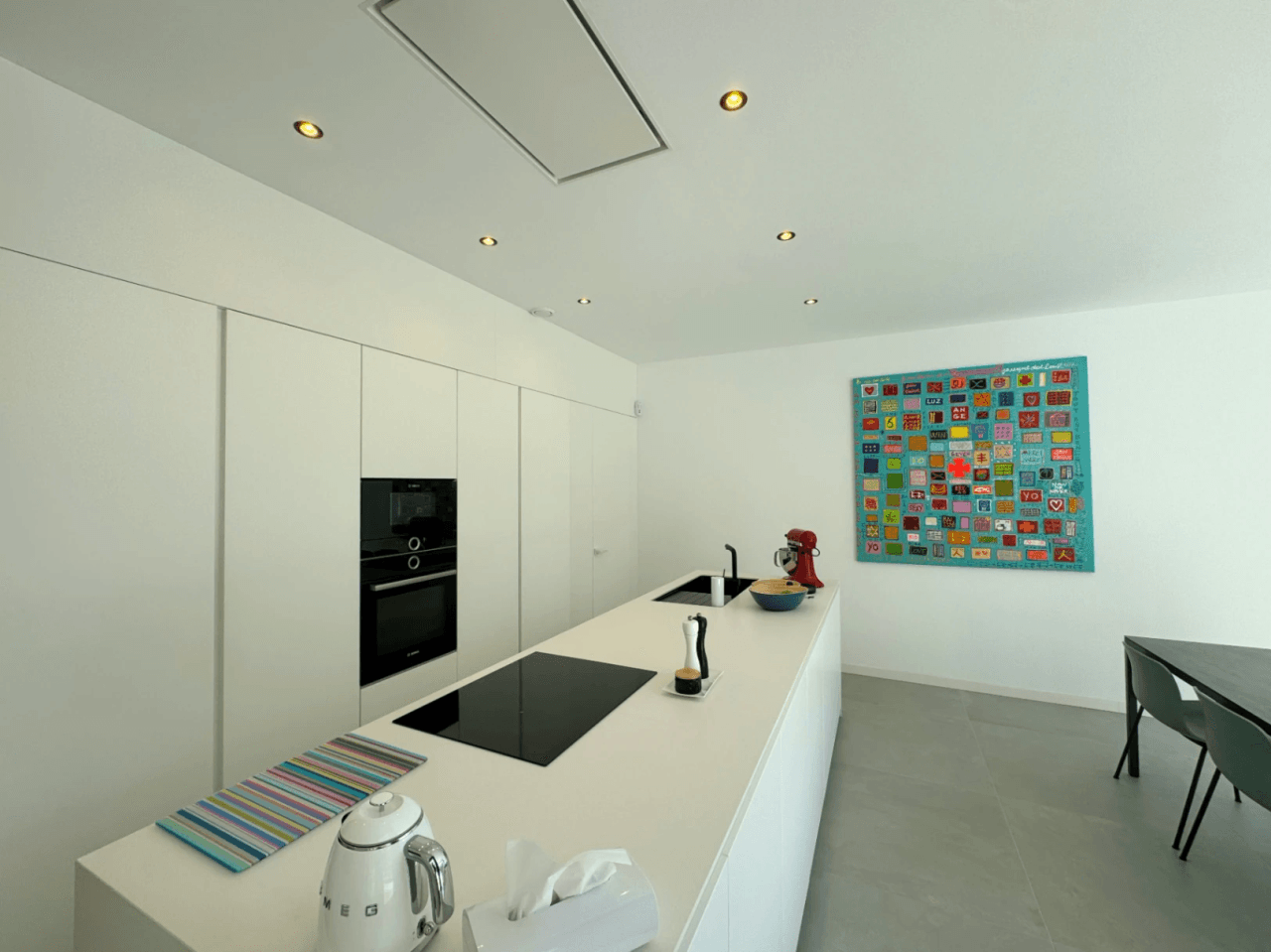 Chalet con vistas al Montgó, eficiencia energética A y piscina climatizada – Denia