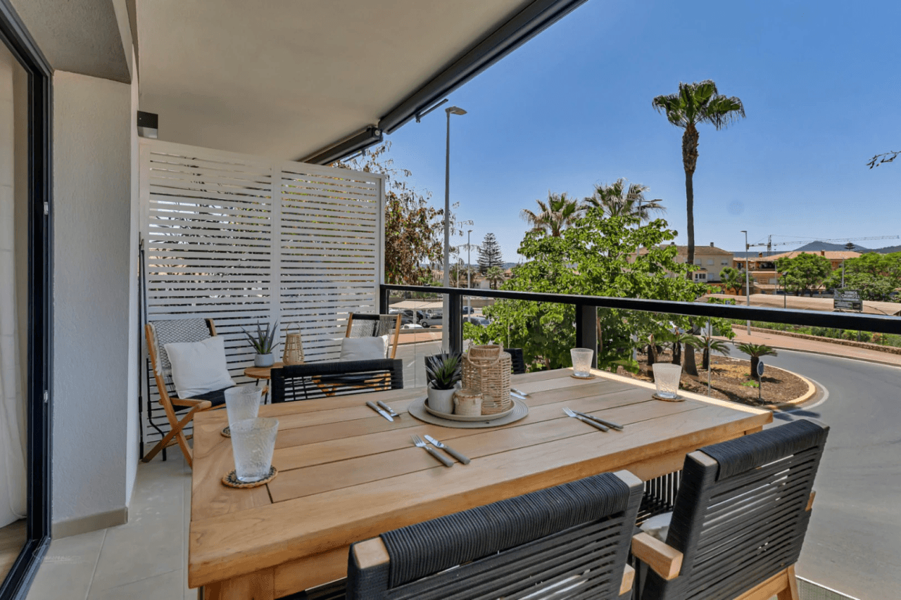 Appartement moderne et élégant orienté au sud avec piscine, à Jávea