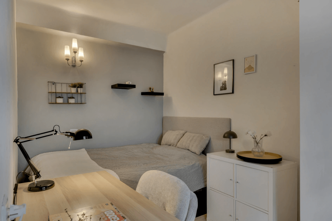Maison de ville rénovée 2023 | 4 chambres | Terrasse sur le toit avec piscine plongeante
