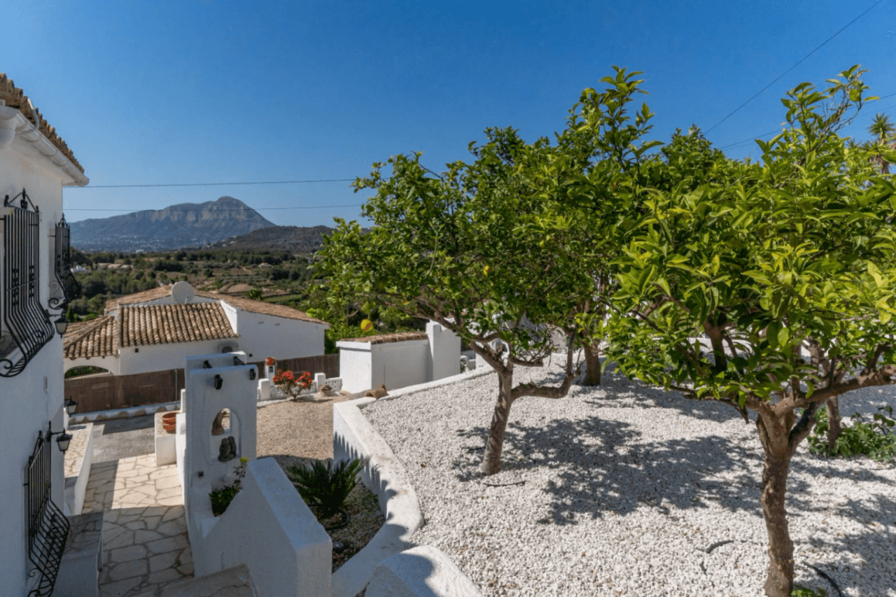 Villa with stunning panoramic views, in Jávea