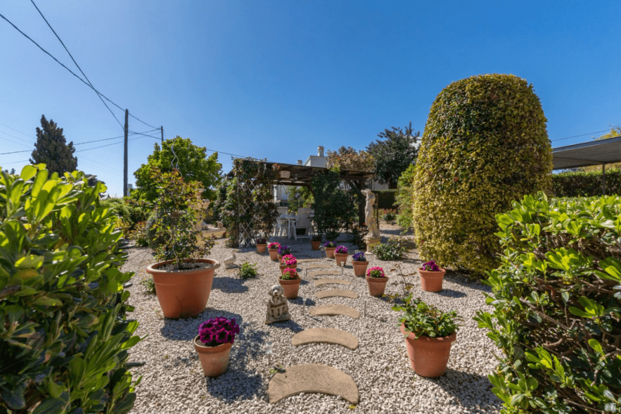 Villa for sale with sea views in Jávea
