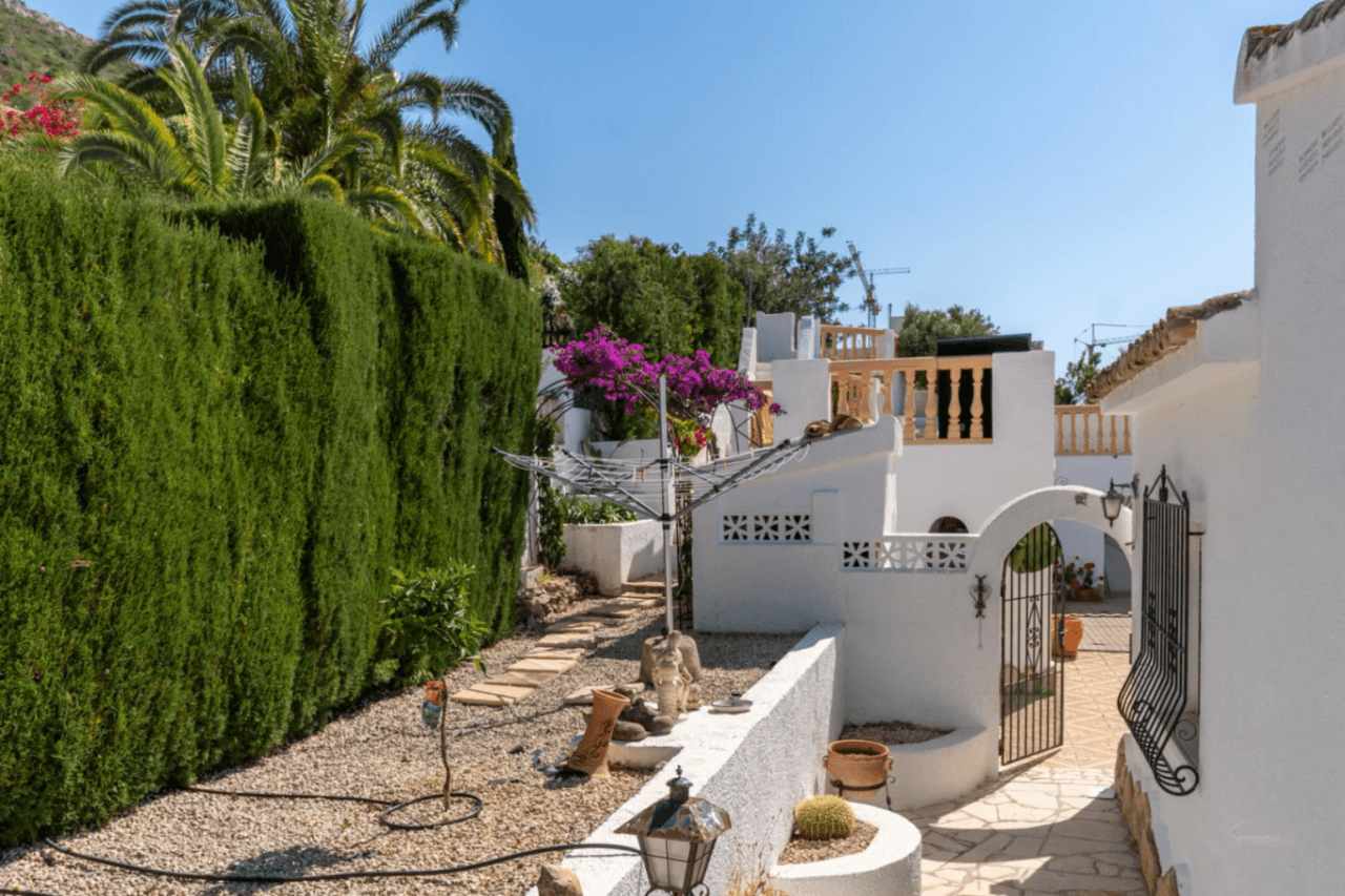 Villa with stunning panoramic views, in Jávea