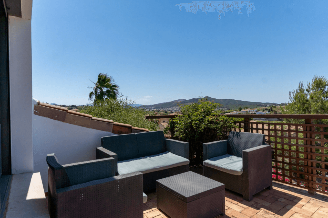 Impressive villa for sale in Jávea, with indoor and outdoor swimming pools