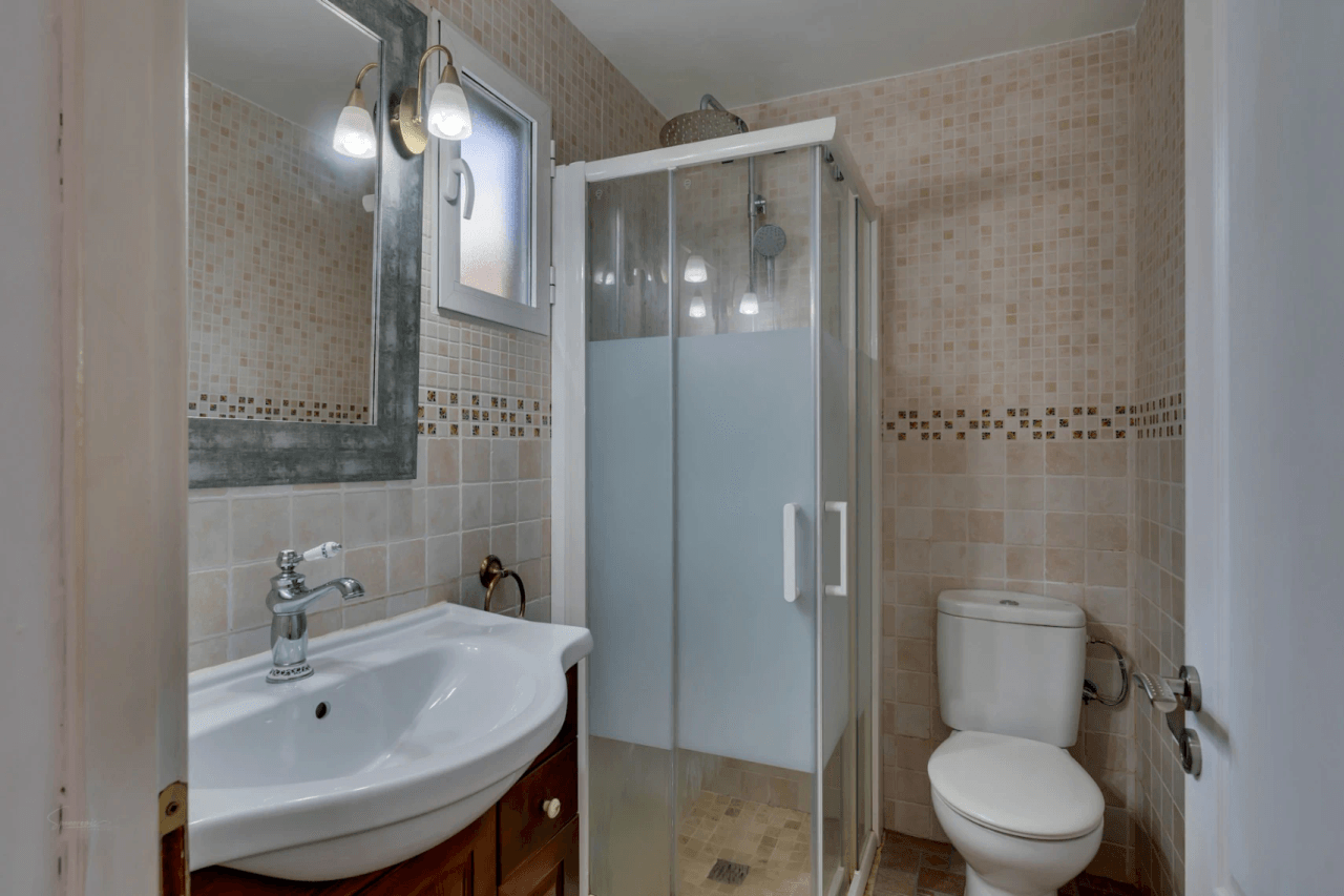 Villa for sale with sea views in Jávea