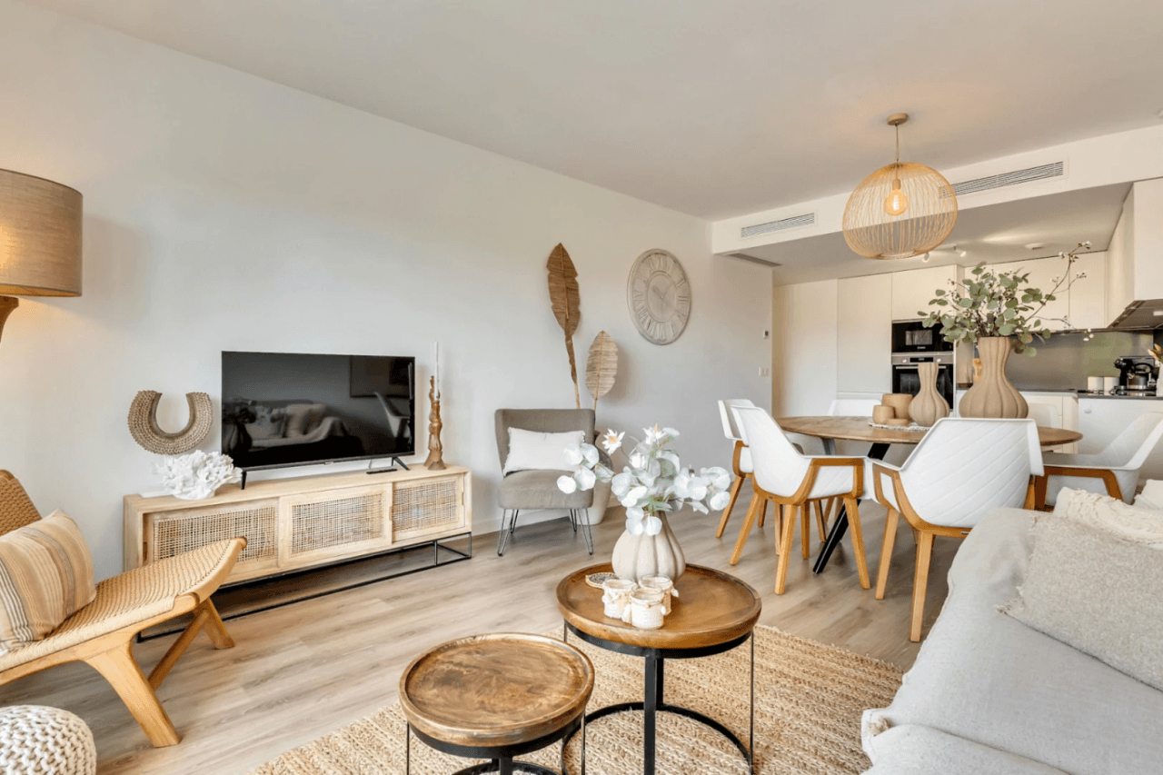 Appartement moderne et élégant orienté au sud avec piscine, à Jávea