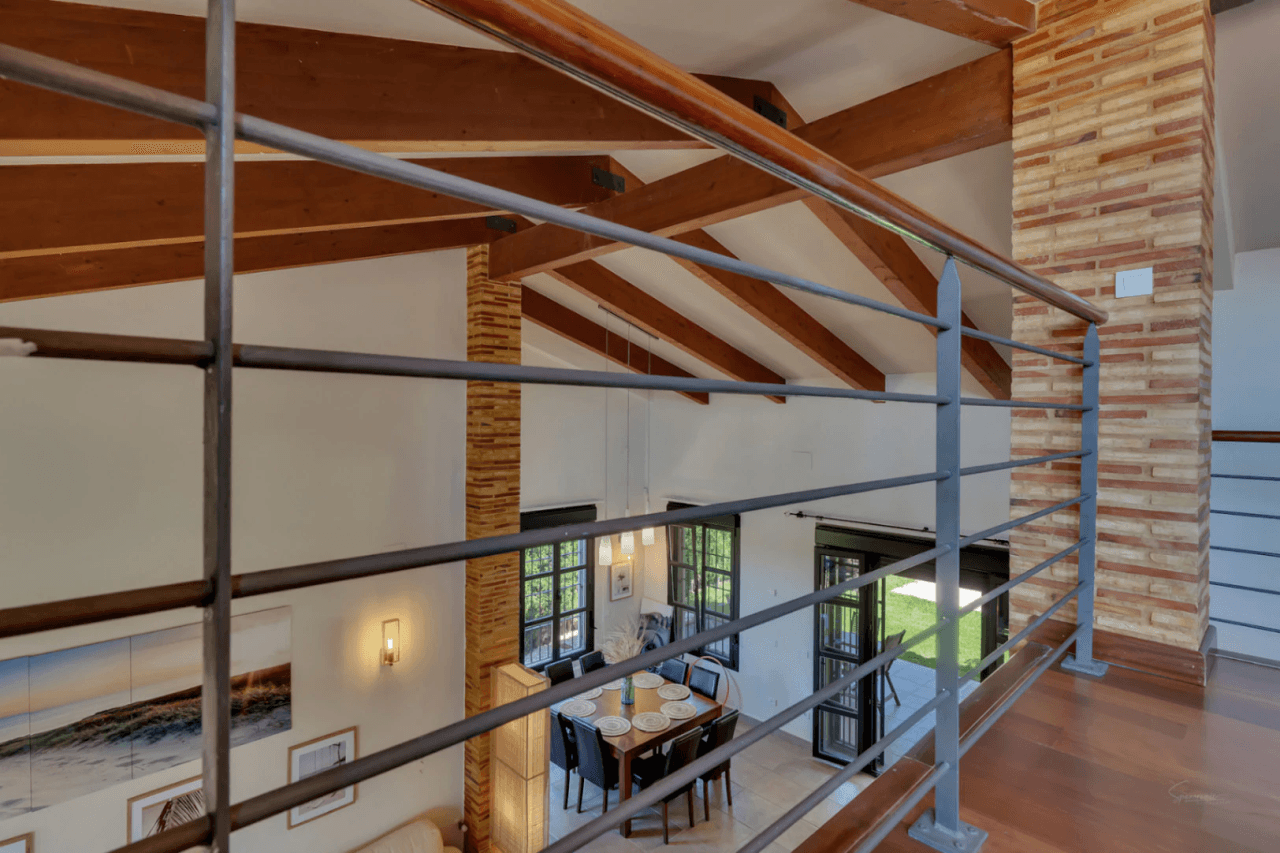 Impressive villa for sale in Jávea, with indoor and outdoor swimming pools