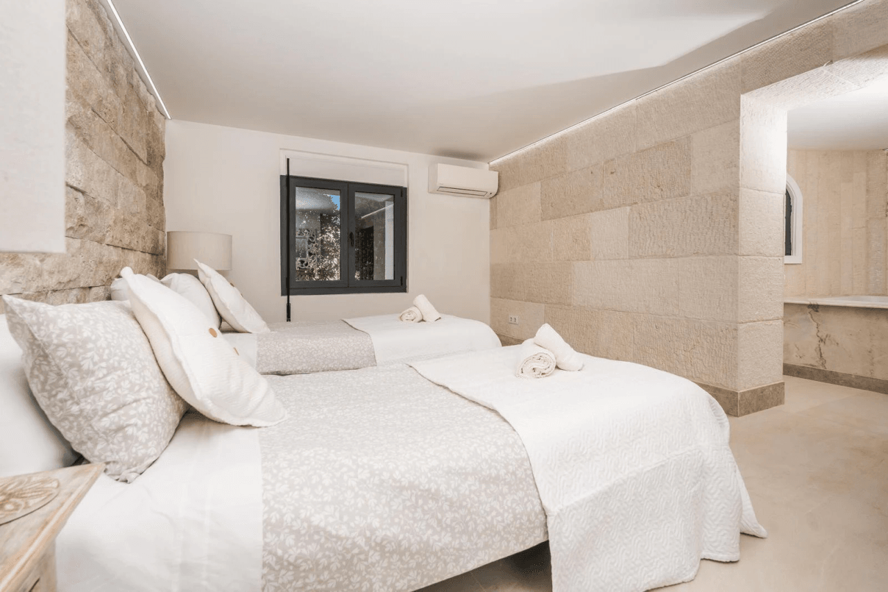 Luxury villa for sale in Jávea with pool, sea views, and independent apartment – Balcón al Mar, Costa Blanca